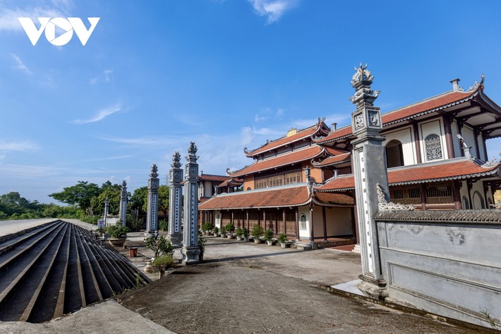 วัดม้วง- วัดโบราณที่มีเจดีย์มากที่สุดในจังหวัดหายเยือง