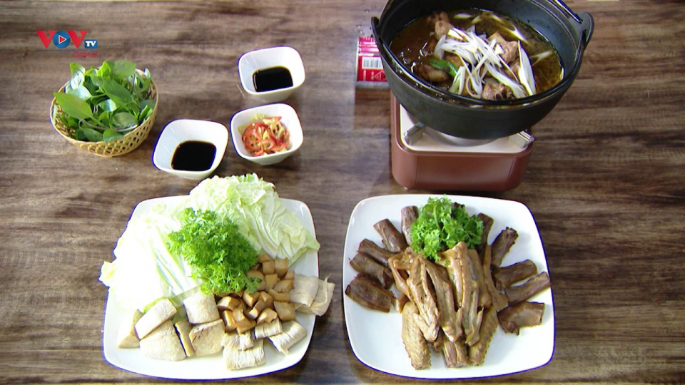 หม้อไฟห่าน  การผสานอย่างลงตัวระหว่างอาหารจีนกับเวียดนาม