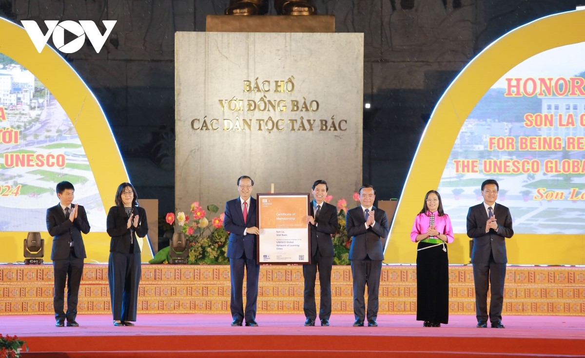 เมืองแห่งการเรียนรู้ระดับโลกในเขตตะวันตกเฉียงเหนือเวียดนาม