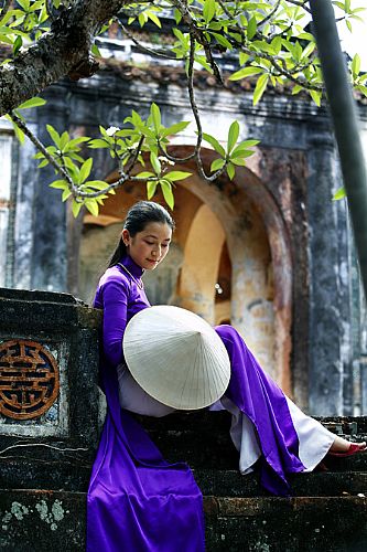 ชุดอ๋าวหย่ายของสตรีเมืองเว้