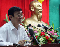 คณะผู้แทนรัฐสภาลงพื้นที่พบปะกับผู้มีสิทธิ์เลือกตั้งเพื่อเเจ้งผลการประชุมรัฐสภา