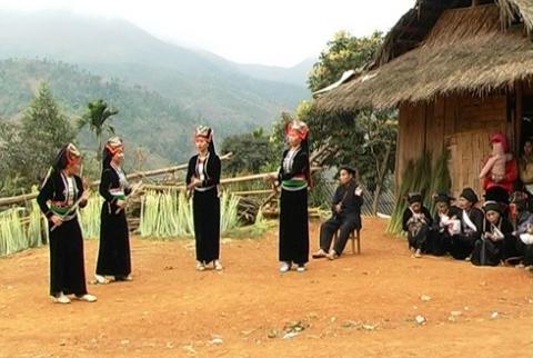 ชนเผ่า Kho Mu ต้อนรับตรุษเต๊ต