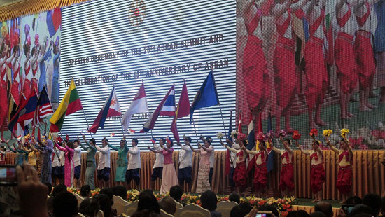 เปิดการประชุมสุดยอดอาเซียนครั้งที่ 20