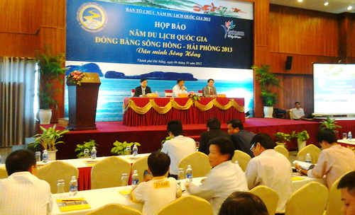 ปีการท่องเที่ยวแห่งชาติเขตที่ราบลุ่มแม่น้ำแดง –ไฮฟอง2013