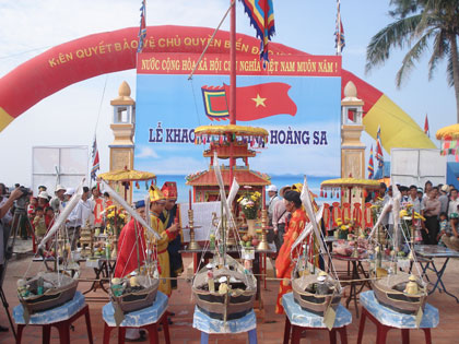 กว๋างหงายขอรับรองพิธีคาวเหล่เท้ทหารหว่างซาเป็นมรดกที่จับต้องไม่ได้ของชาติ