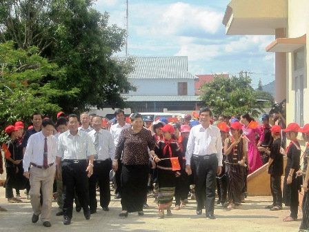 รองประธานรัฐสภาต่องทิฟ้องแลกเปลี่ยนข้อราชการกับทางการจ.ดั๊กลัก