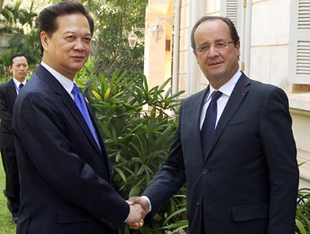 ผลักดันความสัมพันธ์เวียดนาม-ฝรั่งเศส