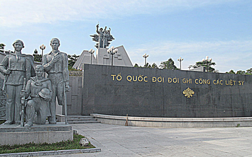 เสร็จสิ้นโครงการบูรณะสุสานทหารพลีชีพแห่งชาติทางหลวงหมายเลข9