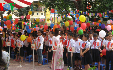 กิจกรรมเปิดเทอมปีการศึกษาใหม่2014-2015ในทั่วประเทศ