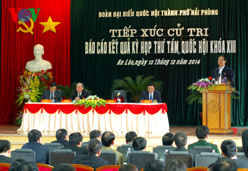 นายกฯลงพื้นที่พบปะกับผู้มีสิทธิ์เลือกตั้งเมืองท่าไฮฟอง