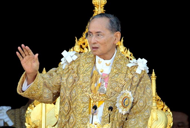 ขอแสดงความเสียใจอย่างสุดซึ้งในการจากไปสู่สรวงสวรรค์ของพระบาทสมเด็จพระเจ้าอยู่หัว
