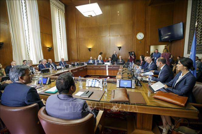 ผลักดันการจัดตั้งคณะกรรมการแก้ไขรัฐธรรมนูญซีเรีย