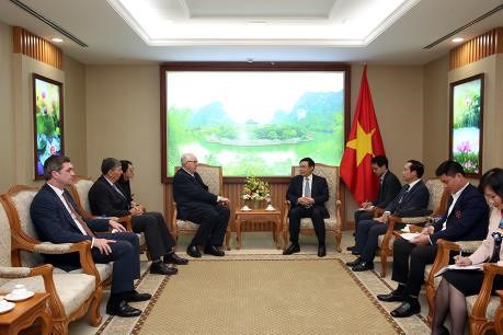 Vuong Dinh Hue 부총리 Jardines Matheson Group 회장 접견
