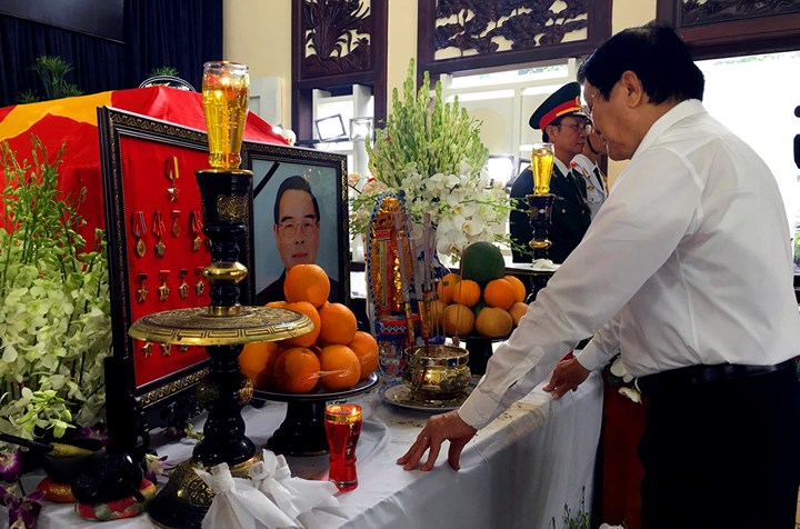 판 반 카이 (Phan Van Khai) 전 총리, 조문의 발길 끊이지 않아