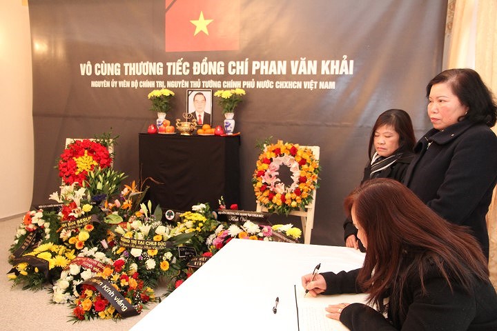해외 친구들 및 베트남 교민사회, 판 반 카이 (Phan Van Khai) 전 총리 조문