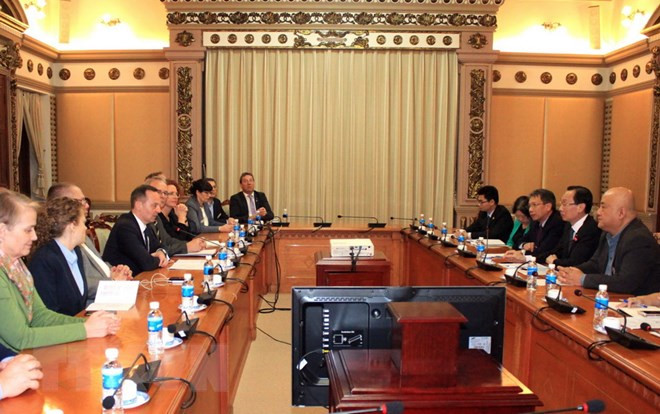 호치민시와 체코 공화국 및 라인란트팔츠 주 (독일 연방공화국) 협력 강화