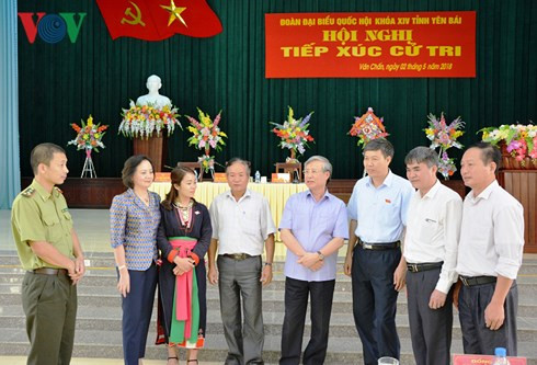 국회 대표단, 유권자들의 의견 기록