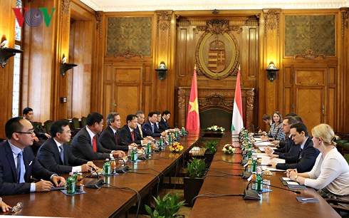 베트남과 헝가리의 다각적 관계 발전