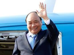 응웬쑤언푹 국무총리, 유엔 총회의 일반토의에 참여하러 하노이 떠나