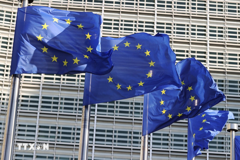 ອີ​ຢູ ​ສະ​ເໜີ​ຕົວ​ສົນ​ທິ​ສັນ​ຍາເພື່ອທະ​ເລ​ເມ​ດີ​ຕາ​ລາ​ເນ