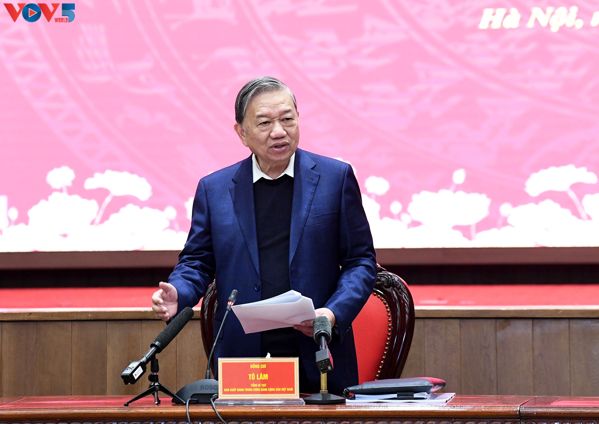 ທ່ານ​ເລ​ຂາ​ທິ​ການ​ໃຫ່​ຍ ໂຕ​ເລິມ ເຮັດ​ວຽກ​ກັບ​ຄະ​ນະ​ພັກ​ນະ​ຄອນ ຮ່າ​ໂນ້ຍ