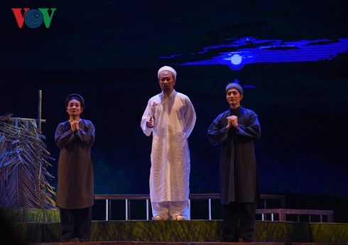 cac dai bieu quoc hoi xuc dong xem vo cai luong "thay ba doi" hinh 16