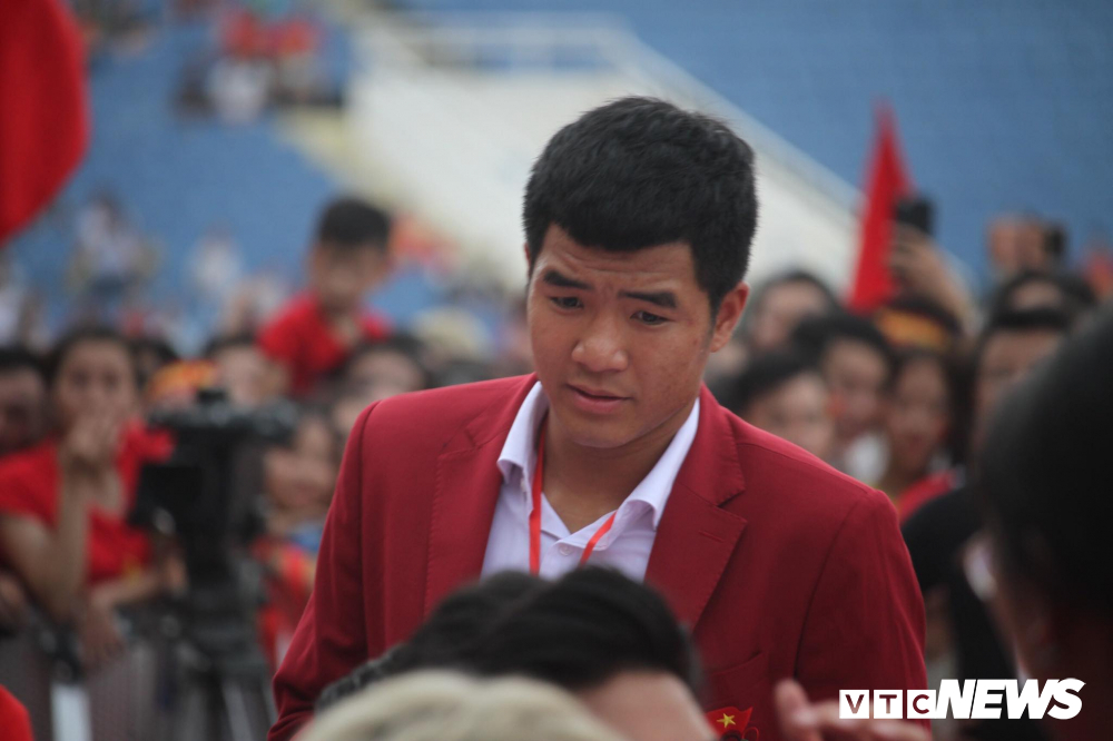 Khoanh khac an tuong le vinh danh nhũng 'nguòi hùng' ASIAD 2018 tại san van dong Mỹ Dình hinh anh 15