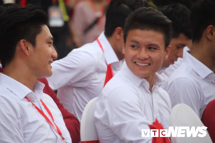 Khoanh khac an tuong le vinh danh nhũng 'nguòi hùng' ASIAD 2018 tại san van dong Mỹ Dình hinh anh 17