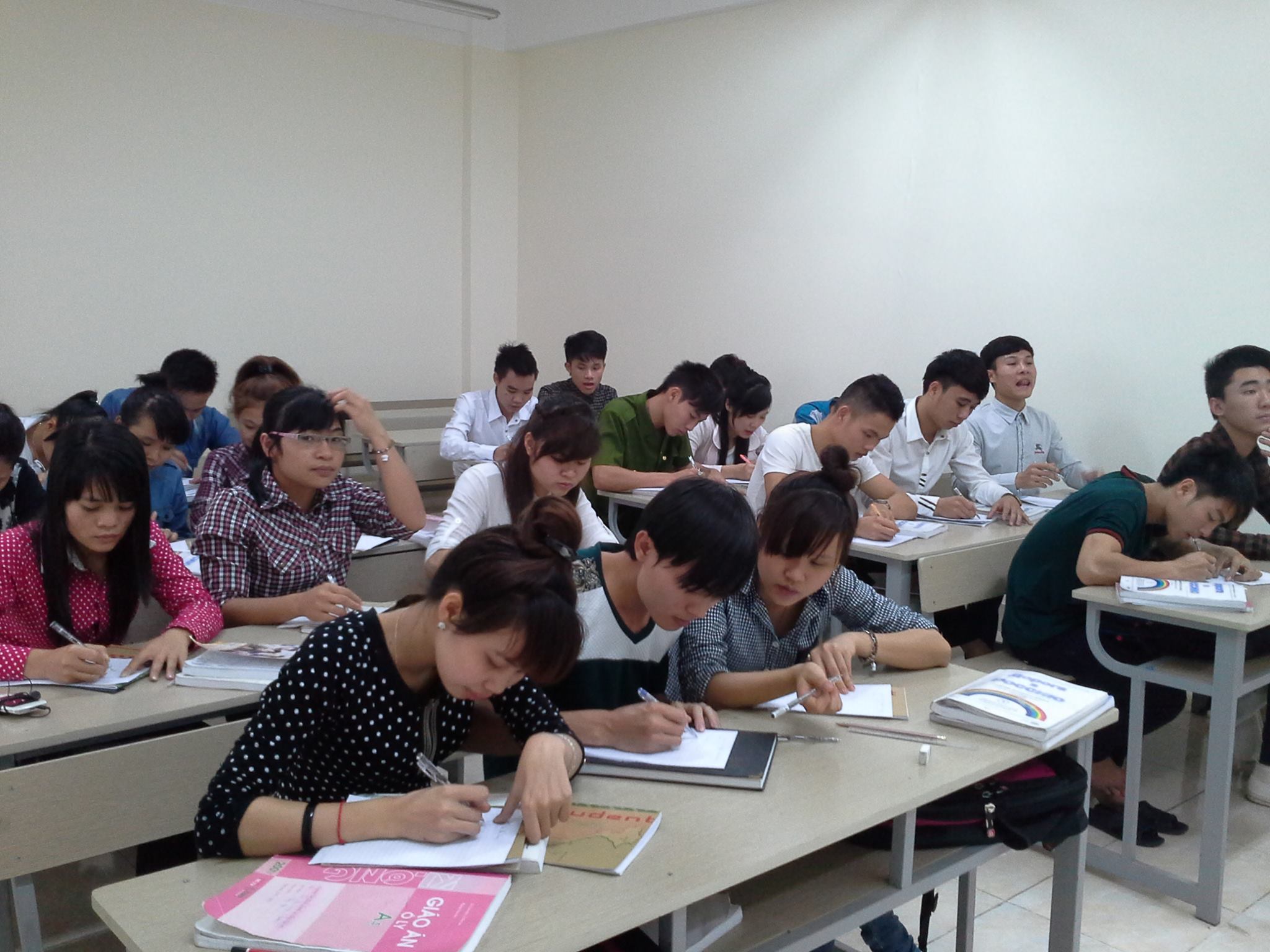 Благотворительная группа русского языка – где мечты воплощаются в реальность