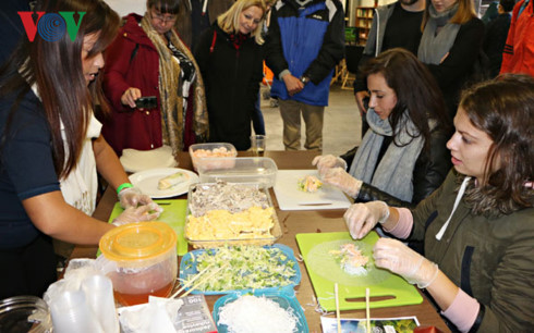 Молодые вьетнамцы второго поколения в Чехии популяризуют культуру своей родины