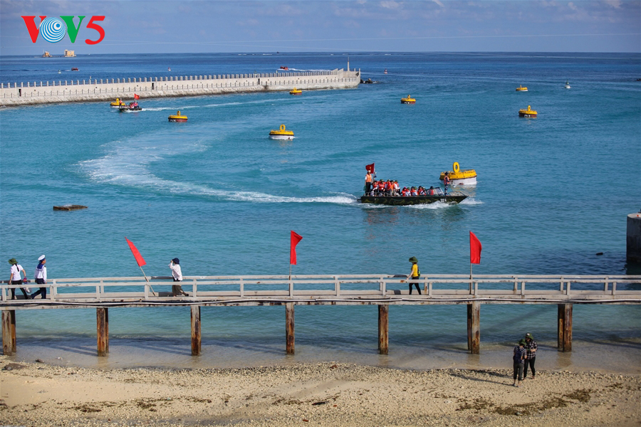 Фотовыставка памяти погибших фронтовиков на тему «Приезжай на острова Чыонгша»