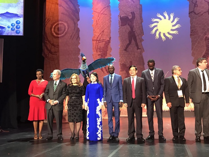 Минздрав Вьетнама получил международную премию за усилия по борьбы с курением