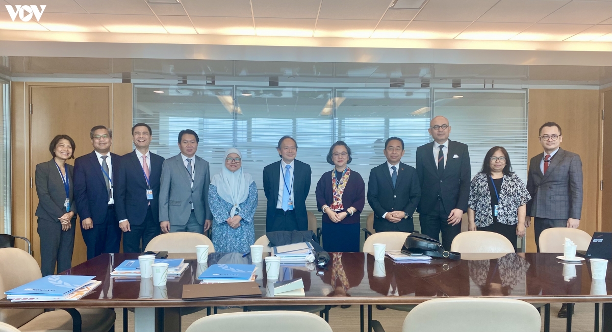 Вьетнам содействует сотрудничеству между АСЕАН и ЭСКАТО