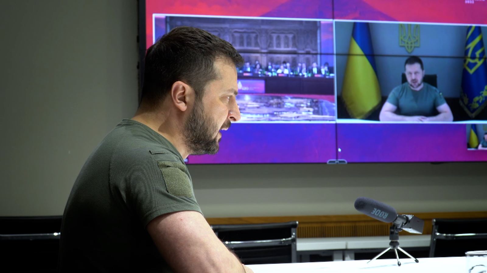 Президент Украины Зеленский предложил шаги по восстановлению мира в стране