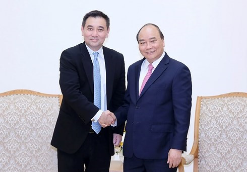 Nguyen Xuan Phuc 총리; 태국 Gulf Energy 설립자 접견