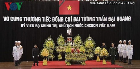 쩐다이꽝 (Trần Đại Quang) 국가주석 추모식 엄숙히 진행