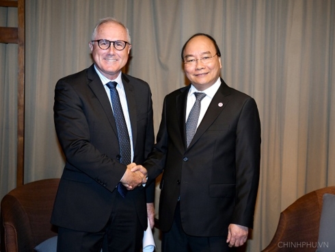 Nguyen Xuan Phuc총리, 싱가포르 Sembcorp 그룹에게 베트남 투자활동 확대제안