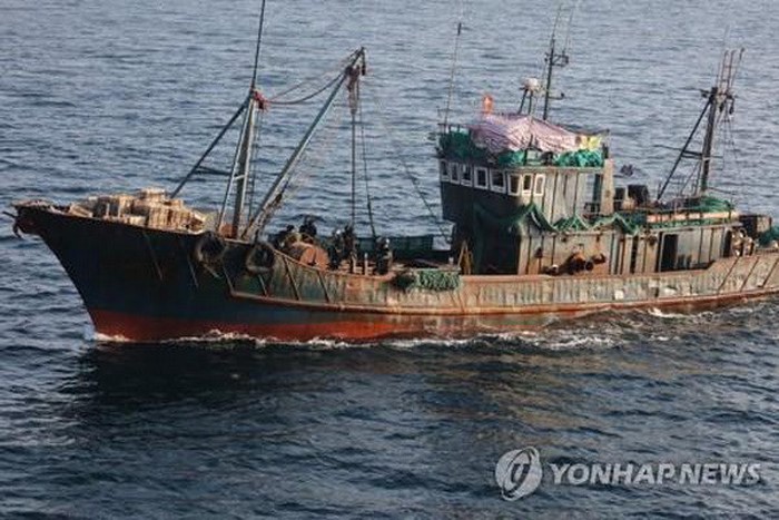 한국, 중국: 황해상 불법조업 방지 공동 감시 재개