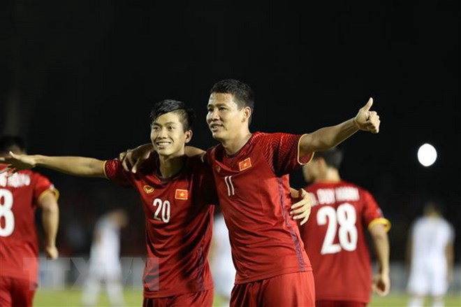 2018년 AFF Suzuki Cup: 필리핀과의 2-1 승리로 베트남 결승 진출 유력