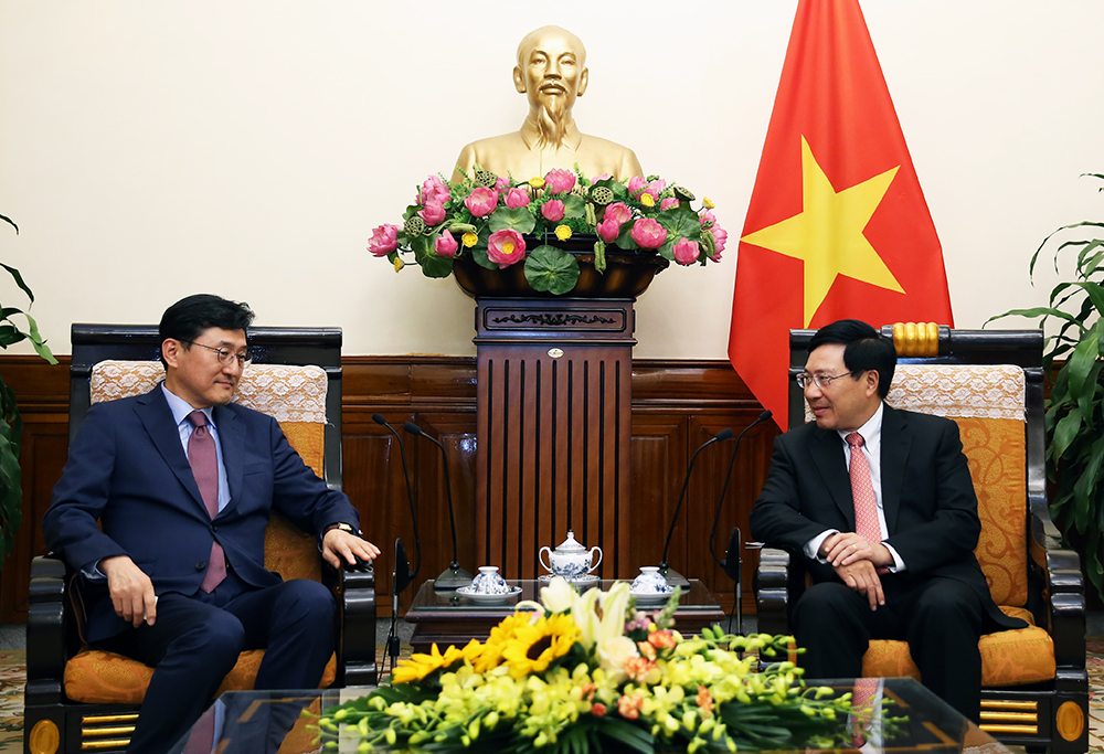 Pham Binh Minh 부총리 겸 외교부장관, 한국 외교부 차관보 접견