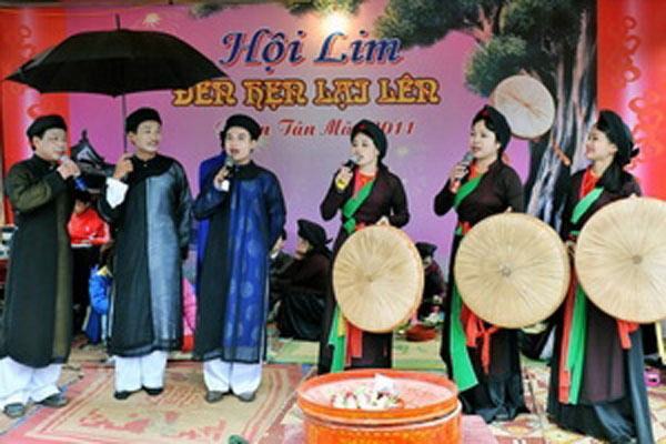 Suasana Pesta musim Semi melalui lagu-lagu