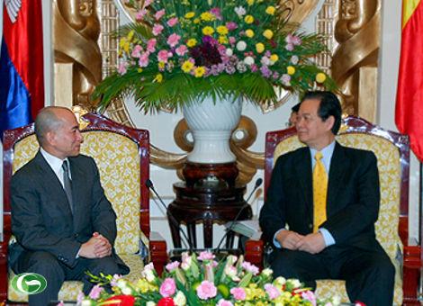 Reafirman en Hanoi las relaciones tradicionales de amistad Vietnam-Cambodia