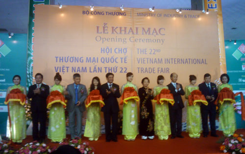 Inauguran la Feria comercial internacional Vietnam Expo 2012