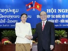 Impulsar cooperación entre las provincias fronterizas de Vietnam y Laos