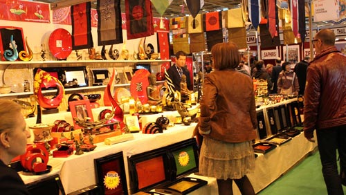 Productos artesanales vietnamitas son apreciados en Feria primaveral de París