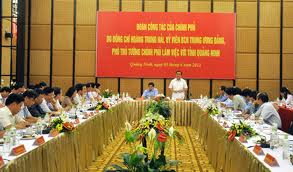 Vice premier Hoang Trung Hai trabaja en la provincia de Quang Ninh
