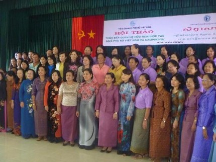 Mujeres de Vietnam y Camboya impulsan relaciones de amistad y cooperación