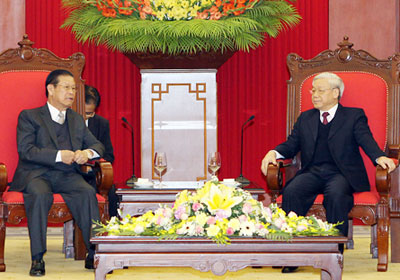 Líder partidista de Vietnam recibe al vicepremier laosiano