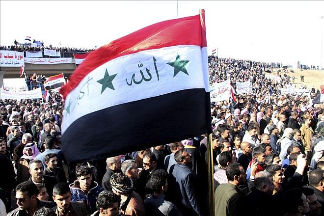 Viceprimer ministro iraquí atacado por manifestantes sunitas