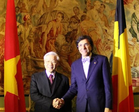 Estrecha Vietnam relaciones con Bélgica y la Unión Europea